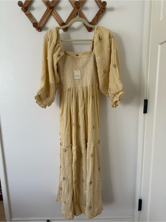 Free People Dresses & Skirts - Free People Pale Mustard Embroidered Maxi Dress